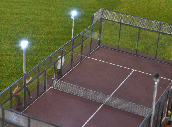 Flutlichtmast 4 x, h= 34  mm